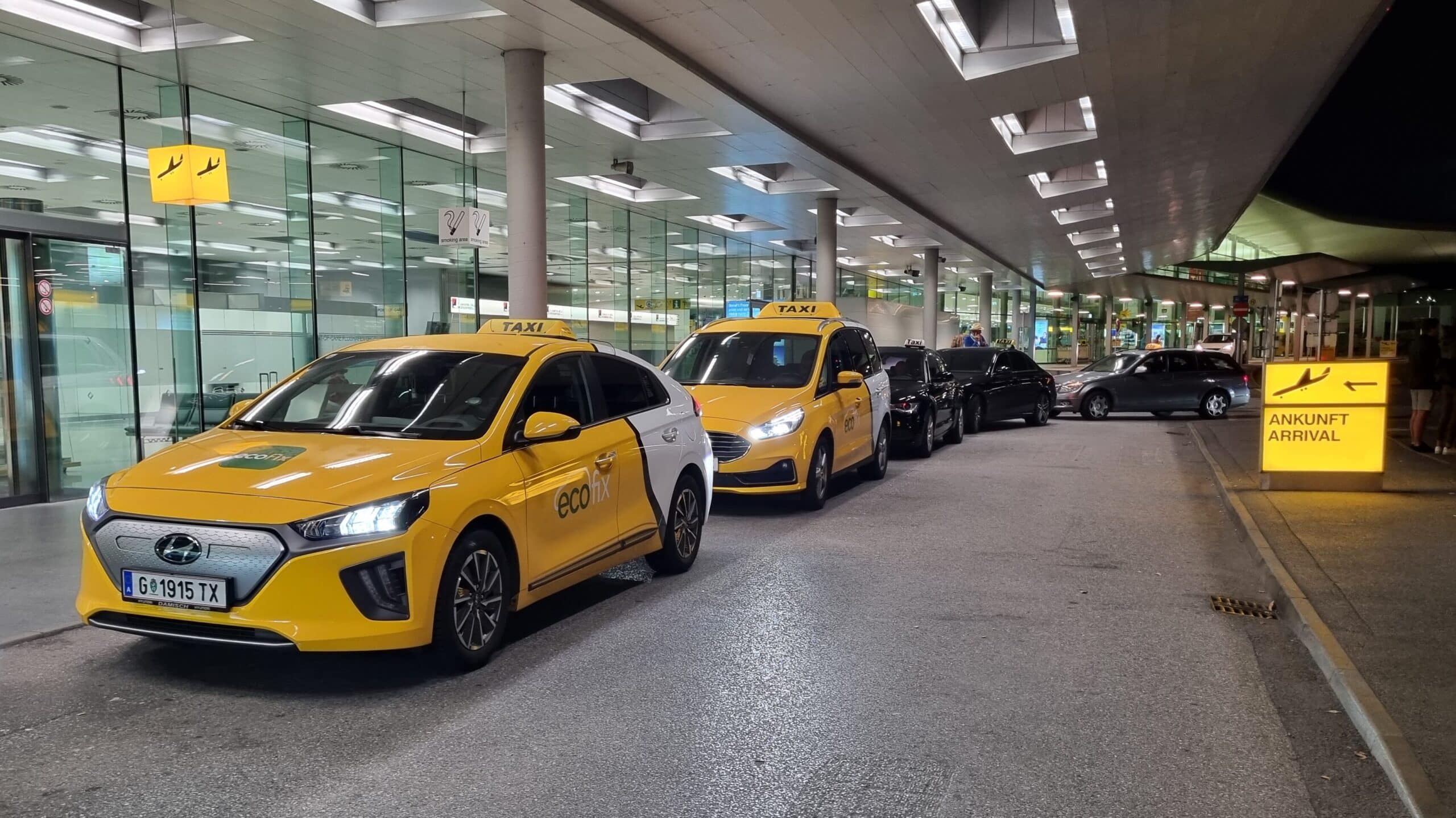 Ecofix Taxi am Flughafen